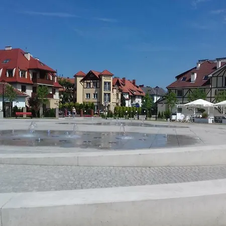 Biały