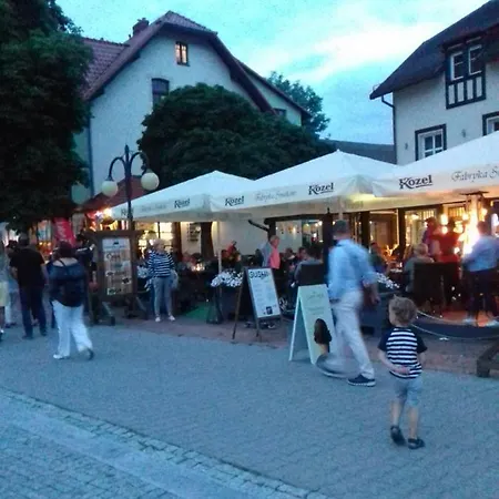 Biały *
